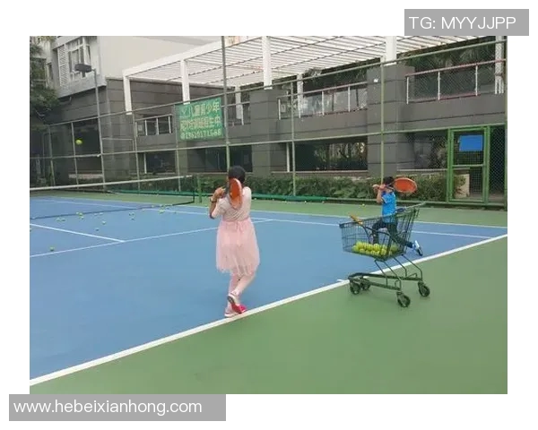 深圳网球队的默契配合与战术解析揭秘网球背后的团队精神